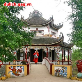 Tour du lịch đền Dầm – đền Đại Lộ - Đền Chử Đồng Tử - Bát Tràng 1 ngày